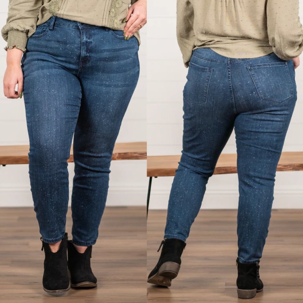 Judy Blue Keene Mid Rise Bleach Splattered Mineral Wash Relaxed Fit Jeans